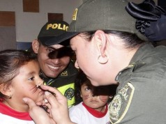 Policías realizan actividades para niños de Sibaté