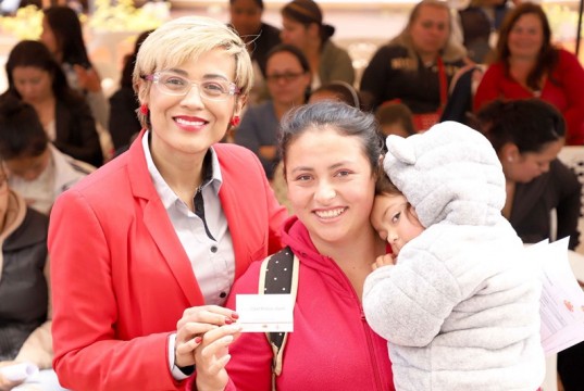 Se entregan bonos canjeables a familias vulnerables de Funza