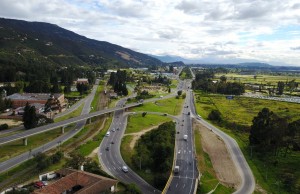 Puentes peatonales para la Autonorte, una realidad para los habitantes de Chía
