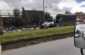 Se presenta accidente calle 13 frente al recodo