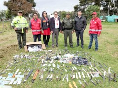 Incautación de armas blancas y sustancias alucinógenas en Funza