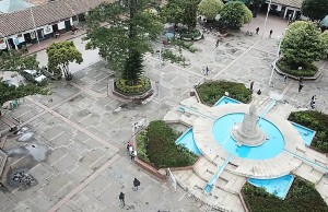 Inician obras de mejoramiento al parque principal de Chía