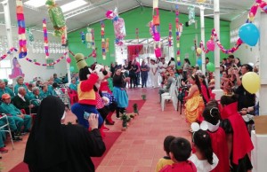 Adultos mayores celebran el Día Dulce