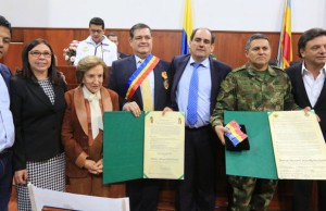 Asamblea entregó Orden al Mérito Policarpa Salavarrieta a dos hijos ilustres de Cundinamarca