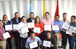 Se entregan credenciales a alcalde y concejales electos de Funza