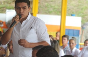 Lograr la reactivación del campo, el mejoramiento de vías y el desarrollo turístico, principales solicitudes del alcalde de Tena al gobernador de Cundinamarca