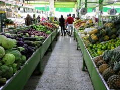 Con apoyo de la Policía Nacional, se realizan controles por denuncias en incremento de precios