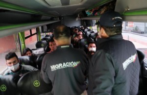 Continúa la repatriación prometida a venezolanos en Chía