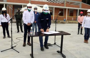 Cerca de $3.800 millones en infraestructura educativa para Ubaté, Puerto Salgar, La Vega y San Francisco