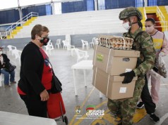 Alcaldía y el Departamento Nacional de Planeación entregaron ayuda humanitaria a la población menos favorecida