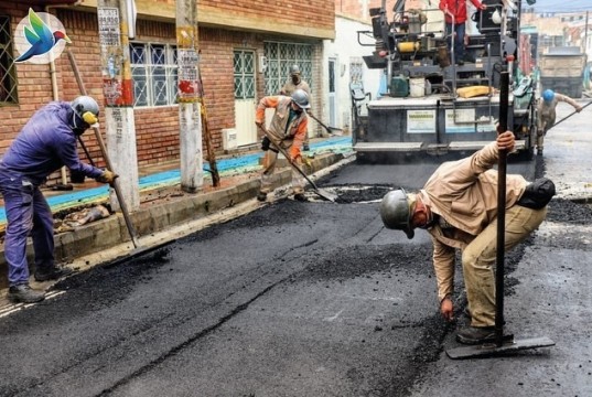 Continúa la rehabilitación vial en el municipio de Funza