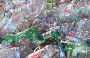 Prohibir el uso de plásticos, un paso más para mitigar los cambios en el ambiente