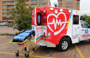 Gobernación de Cundinamarca entrega 11 nuevas ambulancias a 7 municipios