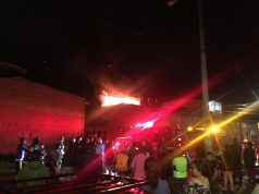 Se presentó incendio en Madrid, Bomberos controlaron las llamas