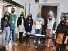 Mosquera recibe reconocimiento en honor a su trabajo por la defensa de las mujeres