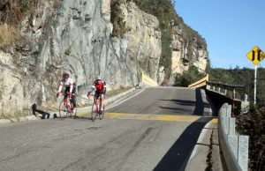 Cundinamarca fija acciones para mejorar la movilidad en la vía Bogotá-Choachí