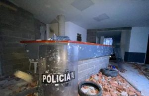 Manifestantes incineraron estación de Policía en Madrid