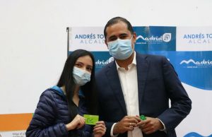 Entrega de pasaportes universitarios en Madrid