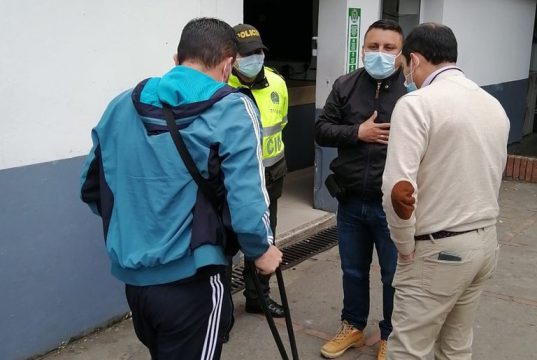 Administrador de un bar denuncia agresiones por parte de la Policia de Facatativá