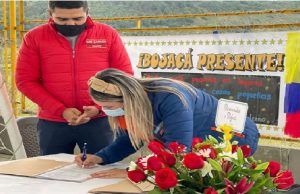 Gobierno asignó millonarios recursos para impulsar la propuesta de las Casas Sociales en cinco municipios de Cundinamarca