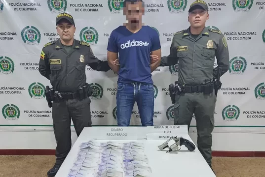 Habitantes de Mosquera capturaron a presunto ladrón de estación de gasolina