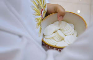 Conozca los horarios de las parroquias para Semana Santa