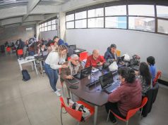 En Mosquera los adultos mayores fortalecen sus habilidades digitales