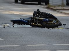 Presunto conductor en estado de embriaguez mata a un motociclista