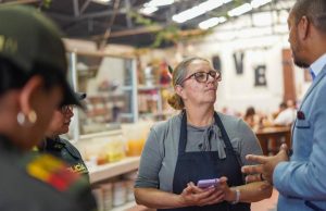 En Soacha se realizó una jornada pedagógica con comerciantes