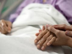 Mujer enferma pide ayuda para darle de comer a sus hijos