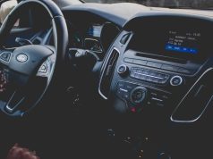 Tenga cuidado si una camioneta se le acerca a pedir una dirección