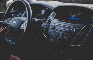 Tenga cuidado si una camioneta se le acerca a pedir una dirección