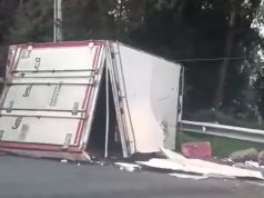 Fuerte accidente: furgón se volcó en la vía Facatativá – Madrid