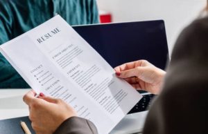 Si está buscando trabajo, esta es su oportunidad Si está buscando trabajo, esta es su oportunidad