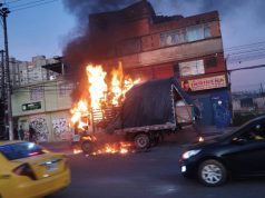 Accidente de tránsito: camión se incendio en plena vía