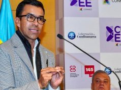 Rey firmó compromiso para hacer la mejor Región Metropolitana