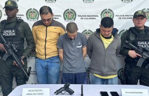 Capturan a peligrosa banda que robaba vehículos en Cundinamarca Capturan a banda que robaba vehículos en Cundinamarca