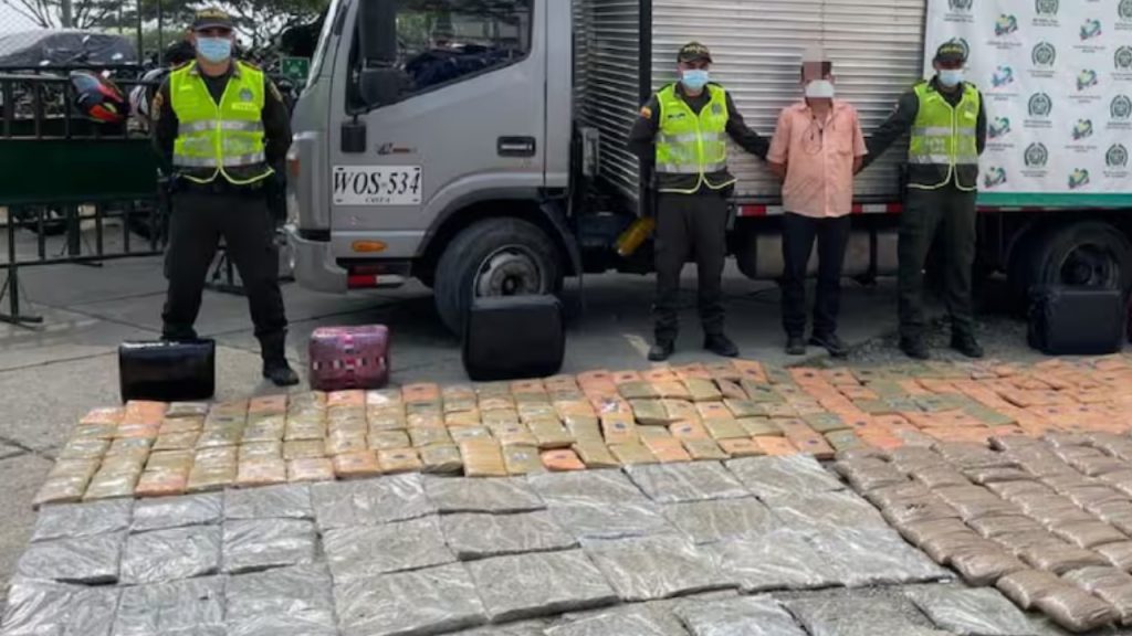 Policía incautó 104 kilos de marihuana en Cundinamarca