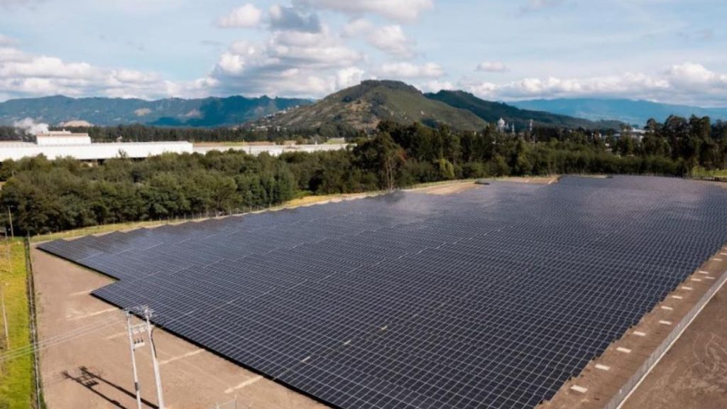 Corona inaugura parque solar en Sopó, Cundinamarca