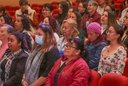 Foro en Sabana Occidente promueve la igualdad en los cuidados