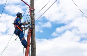 Protestas en Mesitas bloquean acceso a hidroeléctricas Protestas en Mesitas bloquean acceso a hidroeléctricas