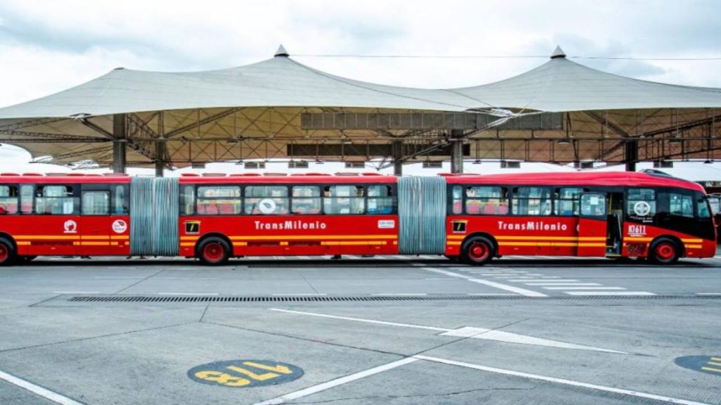 Usuarios de Transmilenio en Soacha exigen solución energética