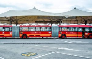 Usuarios de Transmilenio en Soacha exigen solución energética Usuarios de Transmilenio en Soacha exigen solución energética
