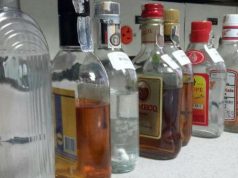 ¿Sabe cómo actuar si consume licor adulterado?
