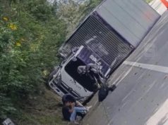 Un vehículo se volcó en la vía Bogotá