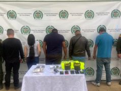 ¡Insólito! Capturan a falsos policías que alegaban ir a una fiesta de disfraces en Cundinamarca