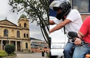 Ladrón en moto aterroriza el municipio de Madrid