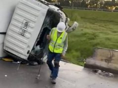 En Mosquera conductor quedó atrapado dentro de vehículo