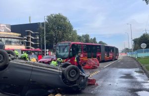 Volcamiento de vehículo genera afectaciones en la movilidad