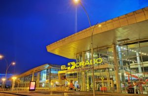 Policía capturado por robar joyas en El Dorado desata escándalo